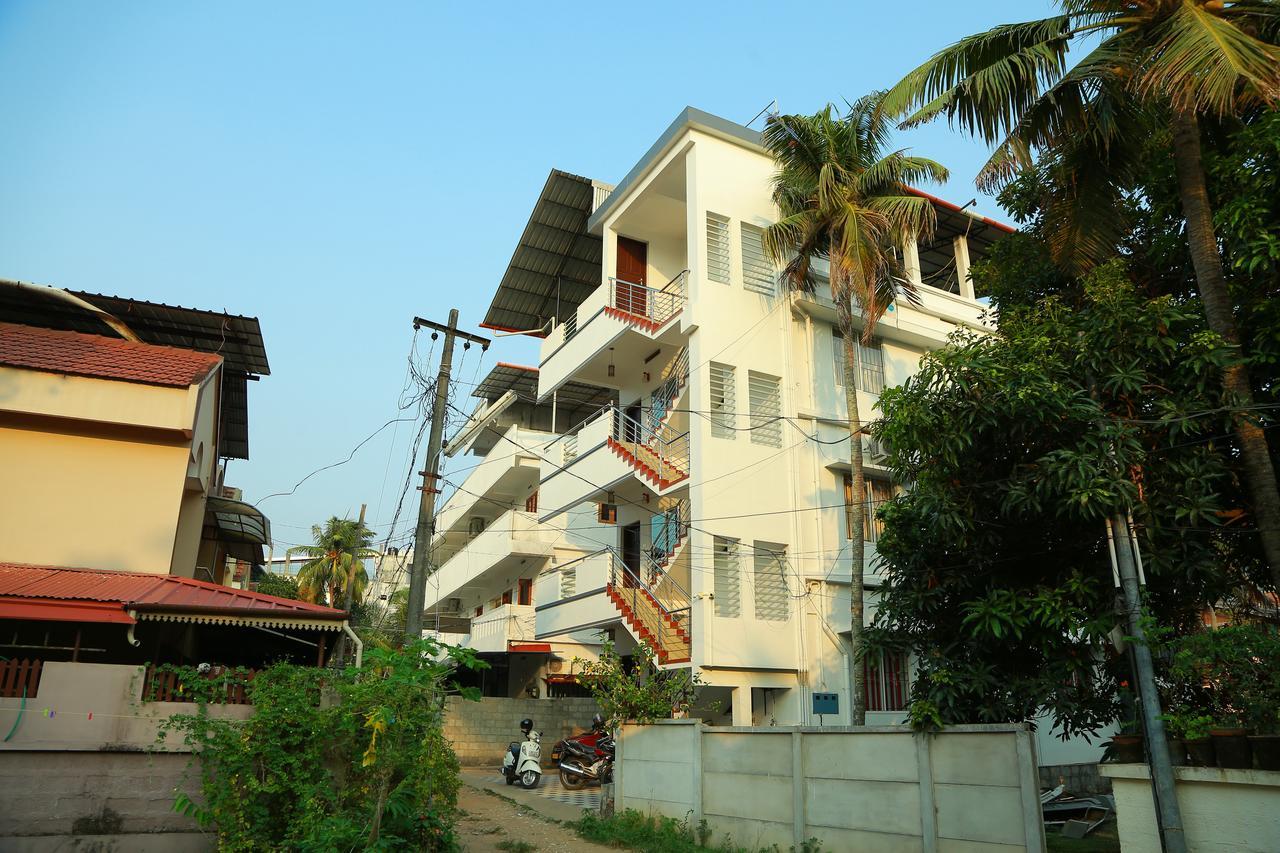 Friendsland Home Stay Kochi Exterior foto