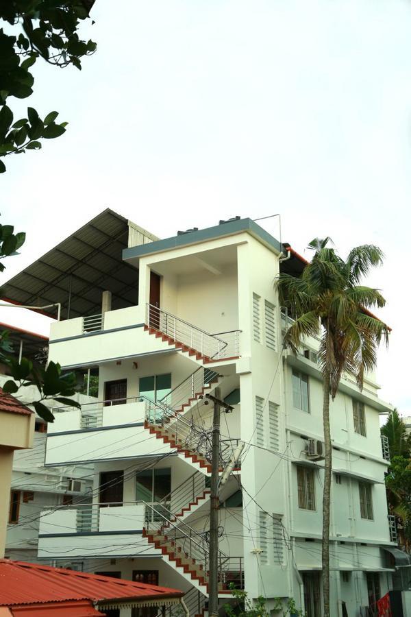 Friendsland Home Stay Kochi Exterior foto